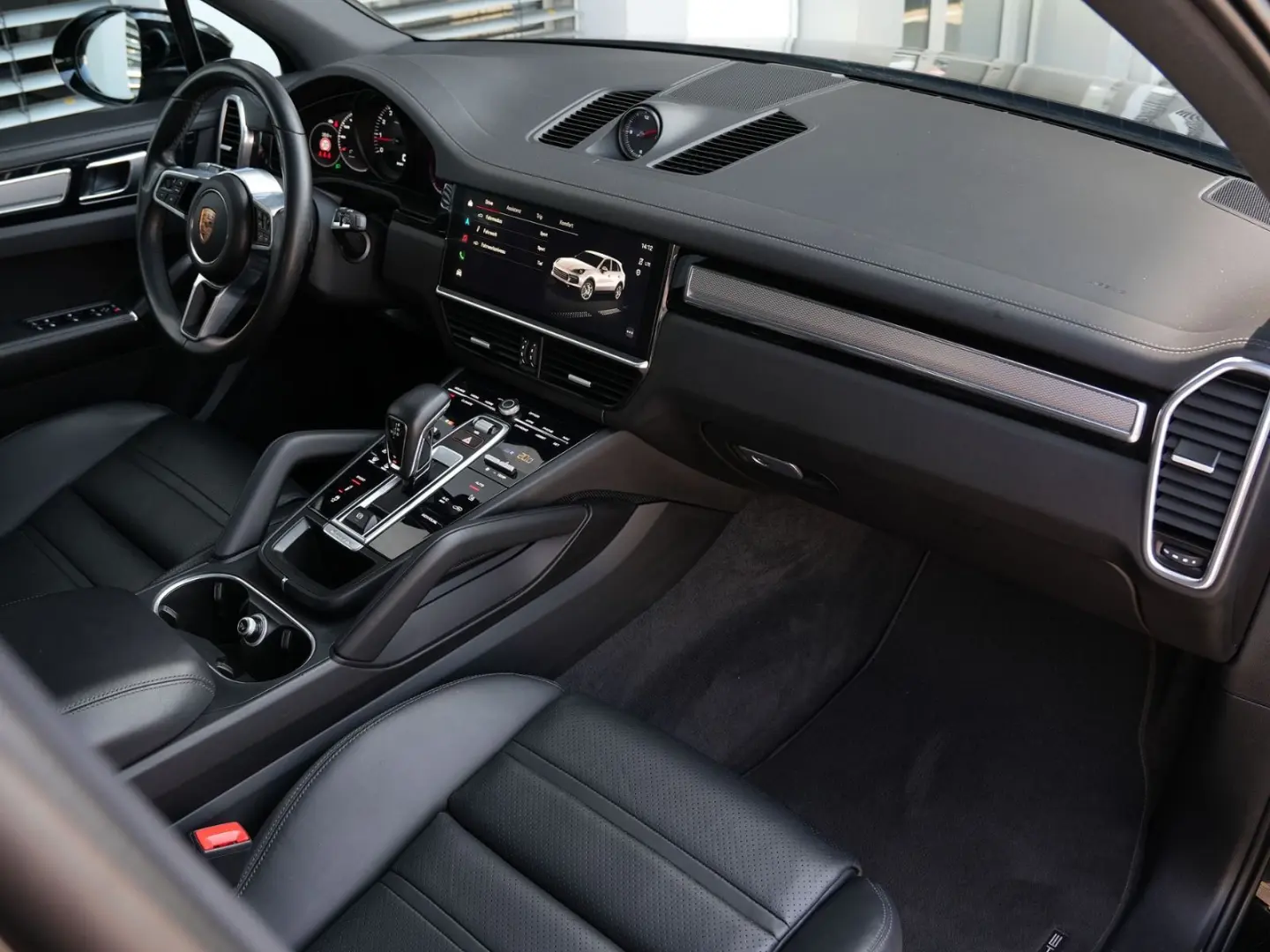CAYENNE SPORTDESIGN-LUFTF-PANO-BOSE-22CLASSIC