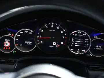 CAYENNE SPORTDESIGN-LUFTF-PANO-BOSE-22CLASSIC