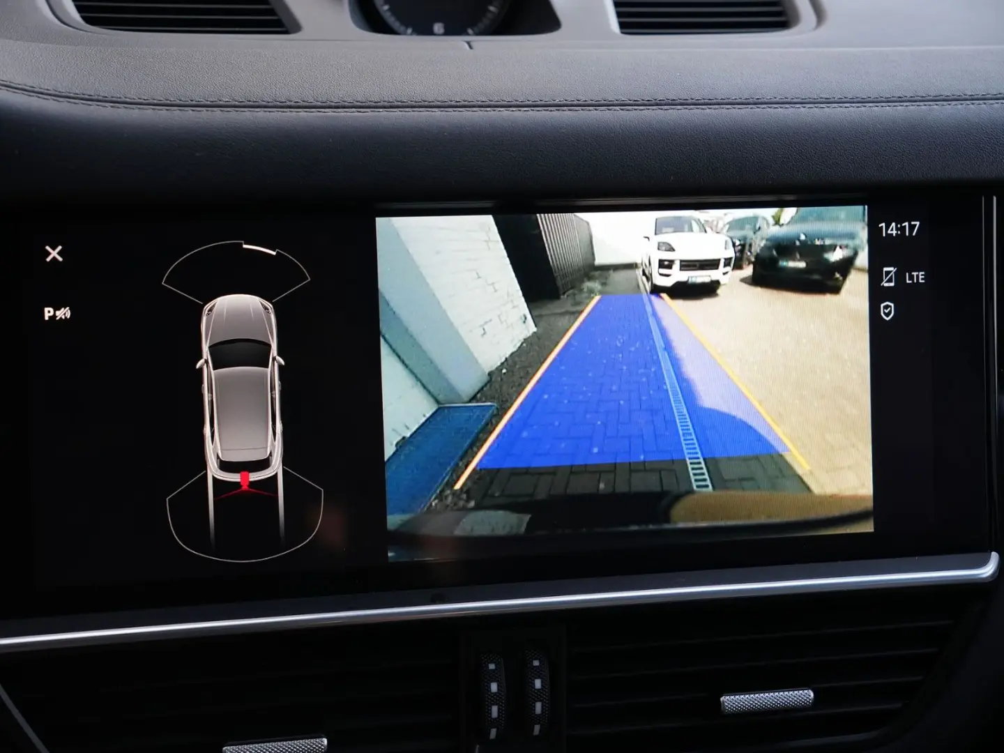 CAYENNE SPORTDESIGN-LUFTF-PANO-BOSE-22CLASSIC