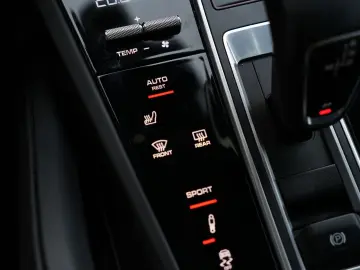 CAYENNE SPORTDESIGN-LUFTF-PANO-BOSE-22CLASSIC