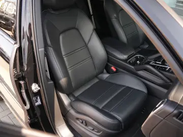 CAYENNE SPORTDESIGN-LUFTF-PANO-BOSE-22CLASSIC