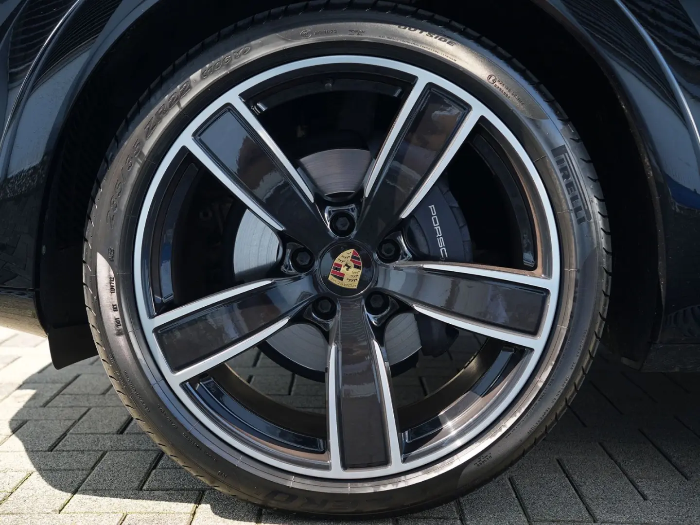 CAYENNE SPORTDESIGN-LUFTF-PANO-BOSE-22CLASSIC
