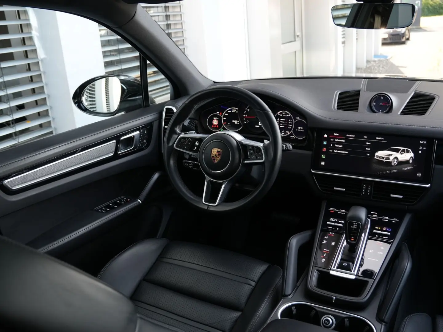 CAYENNE SPORTDESIGN-LUFTF-PANO-BOSE-22CLASSIC