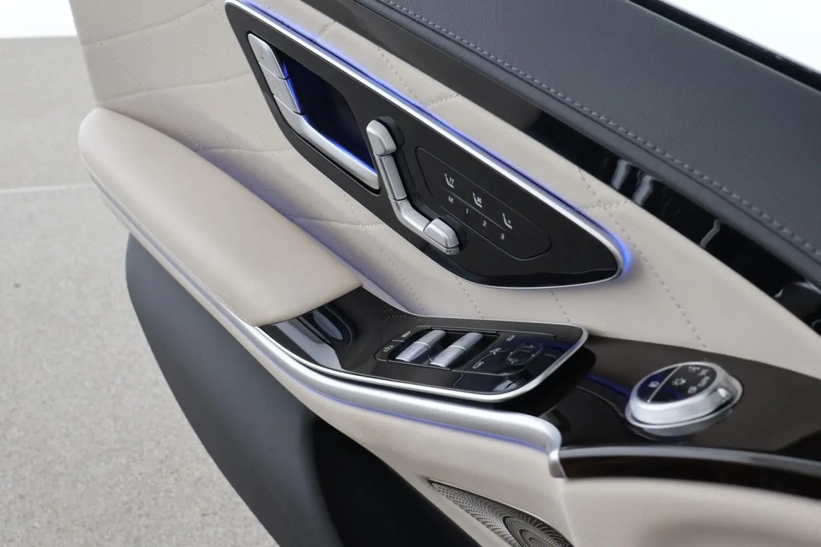 S 580 4M AMG Night Chauffeur Standhz Pano HUD