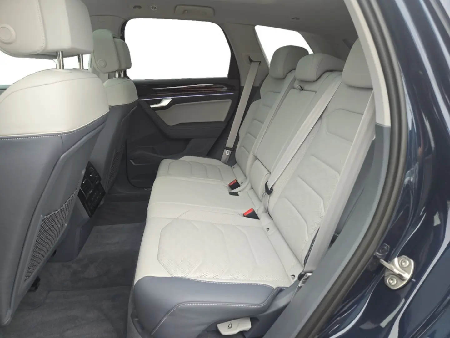 Touareg Elegance 3.0 eHybrid, MATRIX/PANO/360°KA