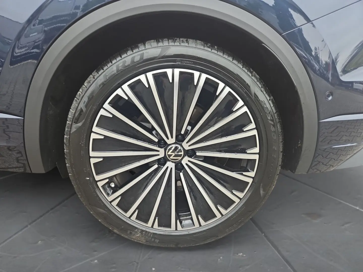 Touareg Elegance 3.0 eHybrid, MATRIX/PANO/360°KA