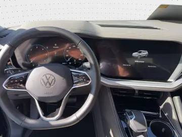 Touareg Elegance 4M 3.0TDI 210kW*PANO*LUFT*AHK*K