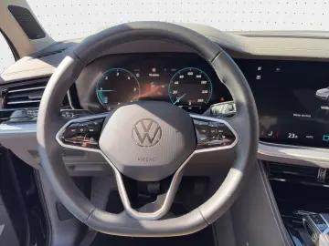 Touareg Elegance 4M 3.0TDI 210kW*PANO*LUFT*AHK*K