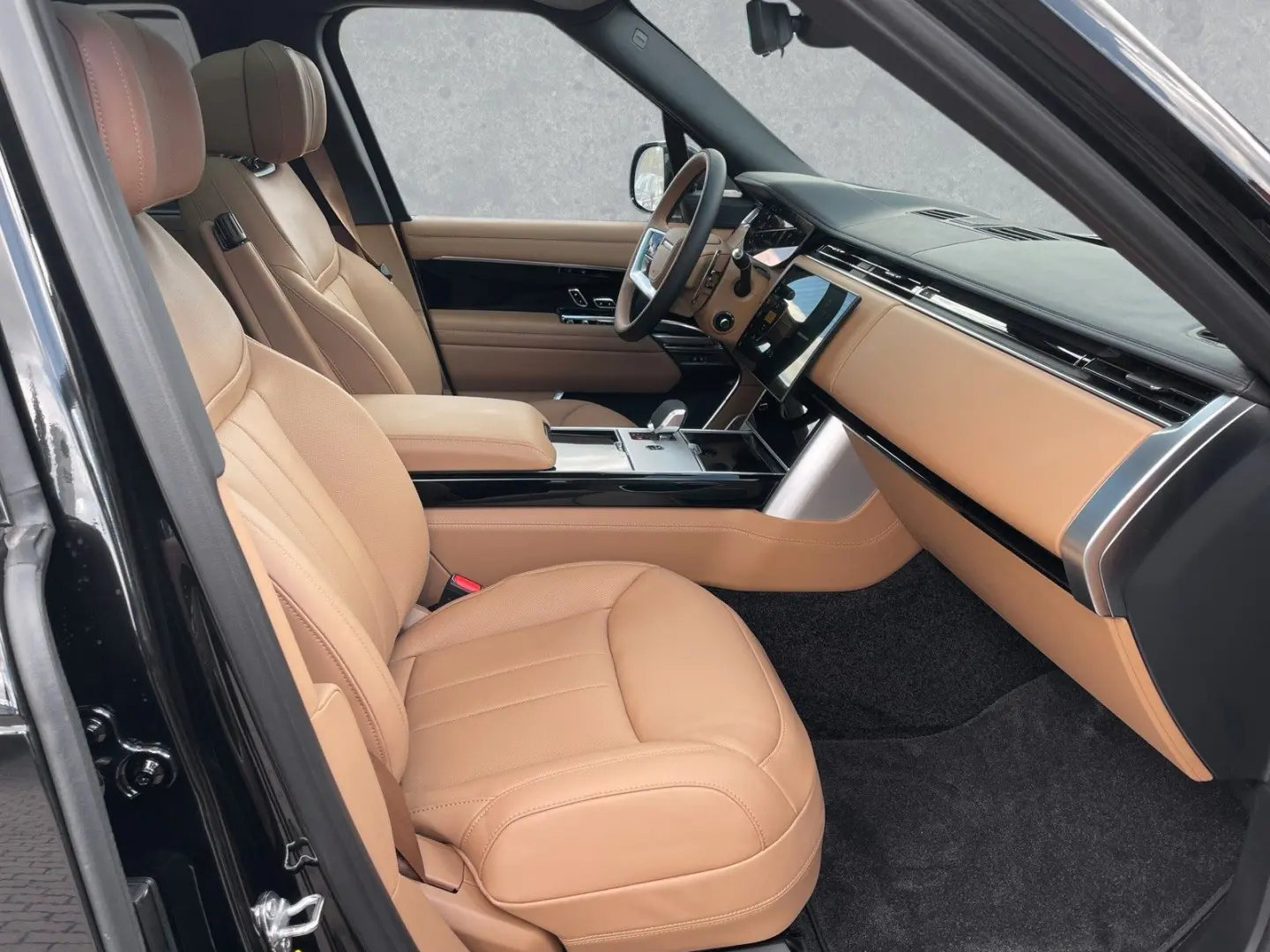Range Rover P550e PHEV Autobiography AHK/SHADOW