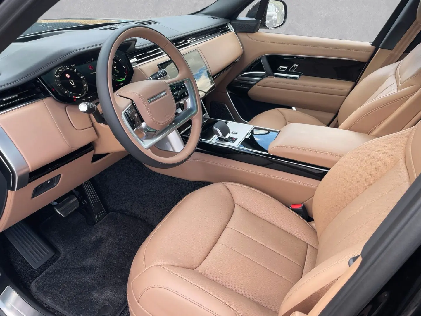 Range Rover P550e PHEV Autobiography AHK/SHADOW