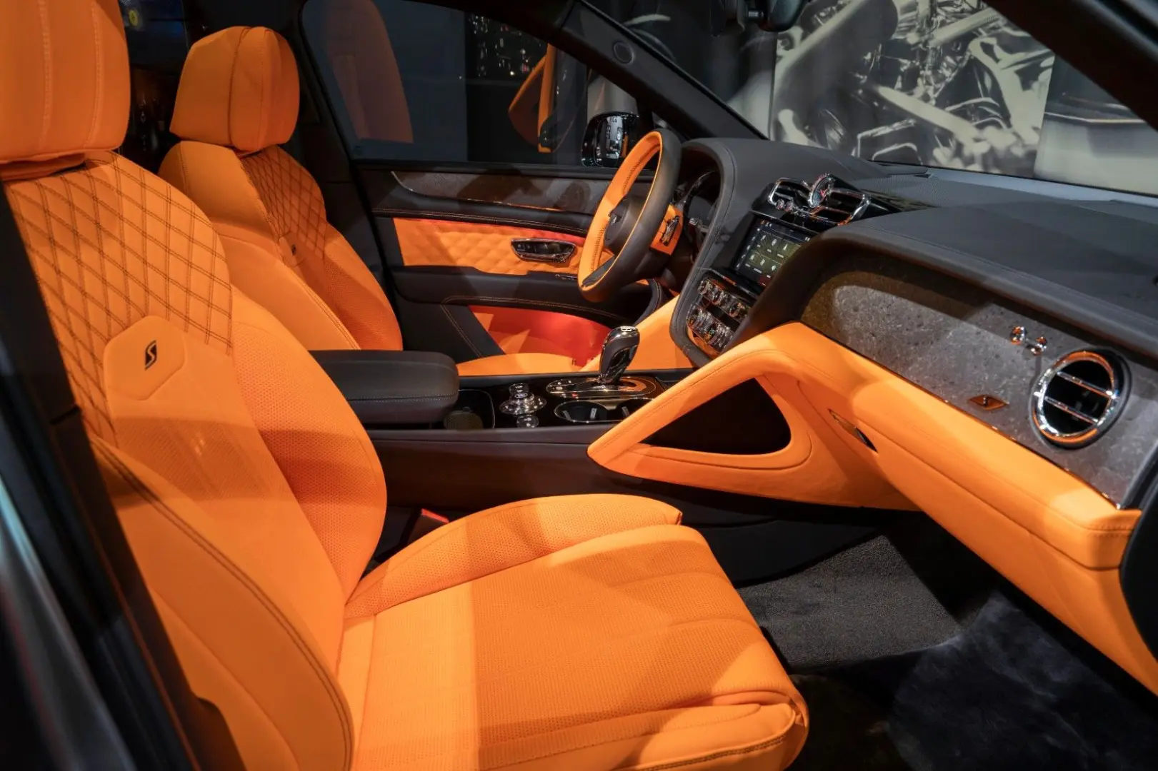 BENTAYGA S | MULLINER DUO-TONE | NAIM-SOUND