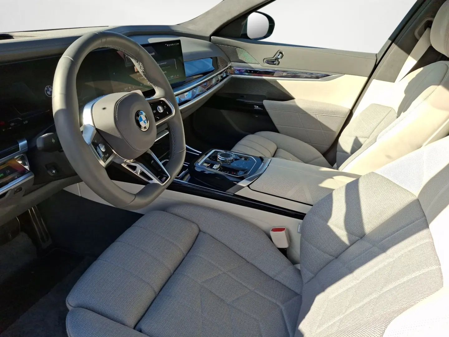 740d xDrive Navi Leder Tempom.aktiv Panoramadach