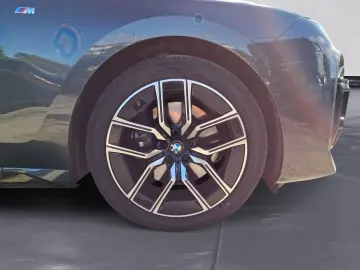 740d xDrive Navi Leder Tempom.aktiv Panoramadach