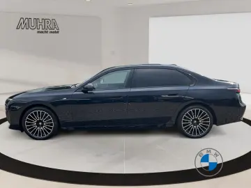 740d xDrive M Sport 21