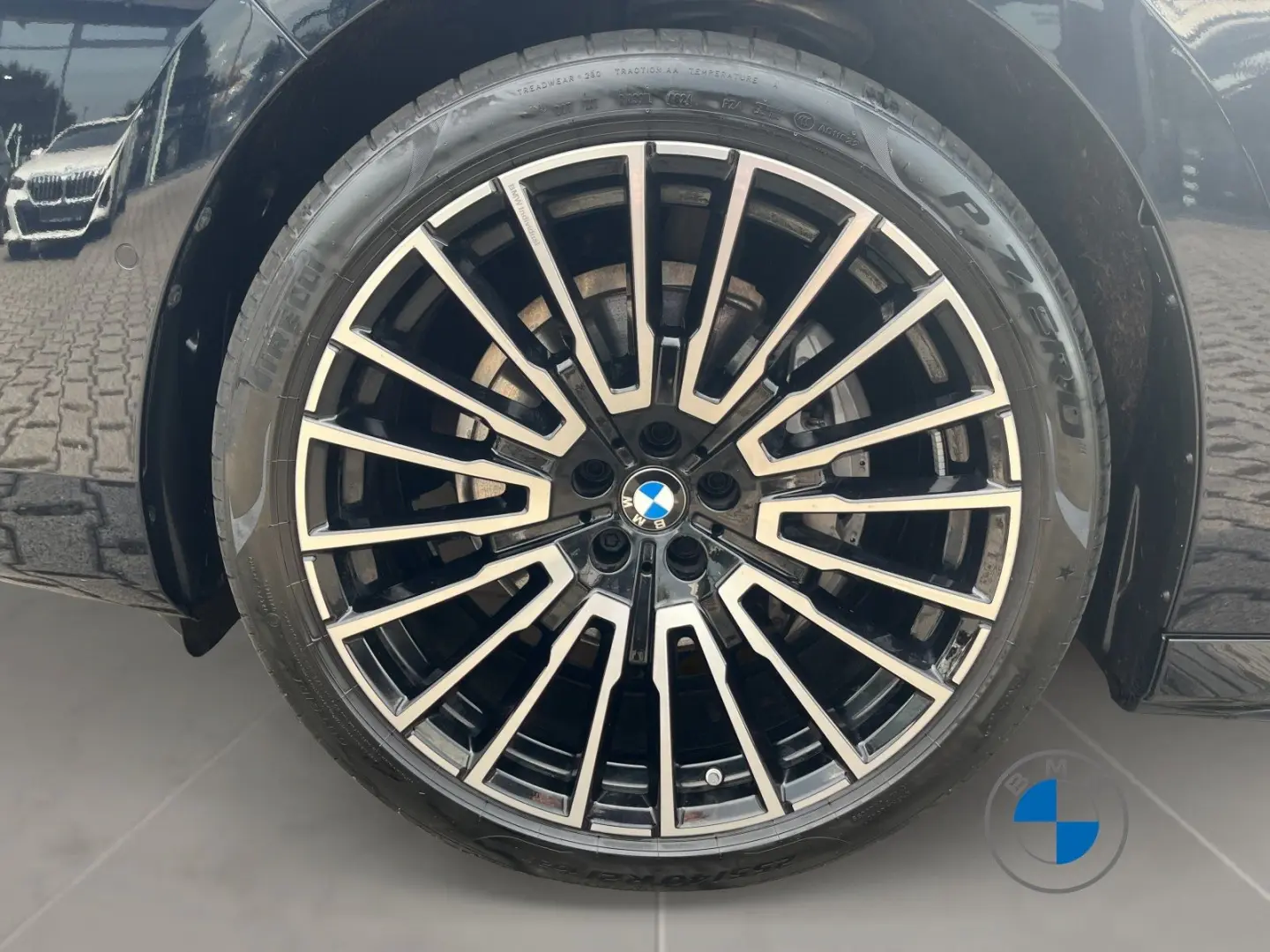 740d xDrive M Sport 21