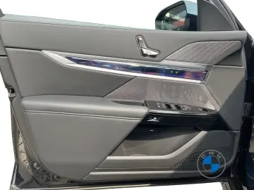 740d xDrive M Sport 21