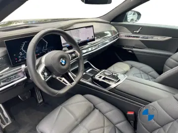 740d xDrive M Sport 21