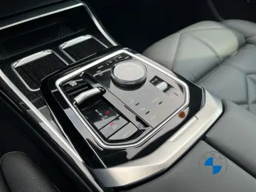 740d xDrive M Sport 21