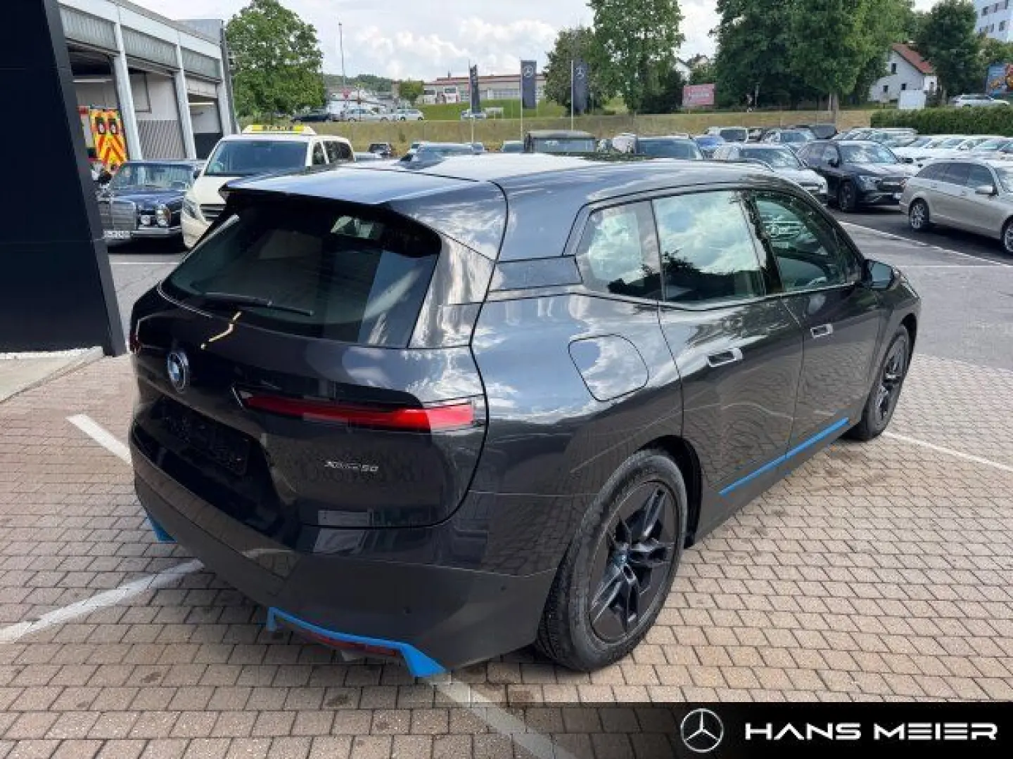iX50 xDrive Totwinkel Curved-Display Kamera LED