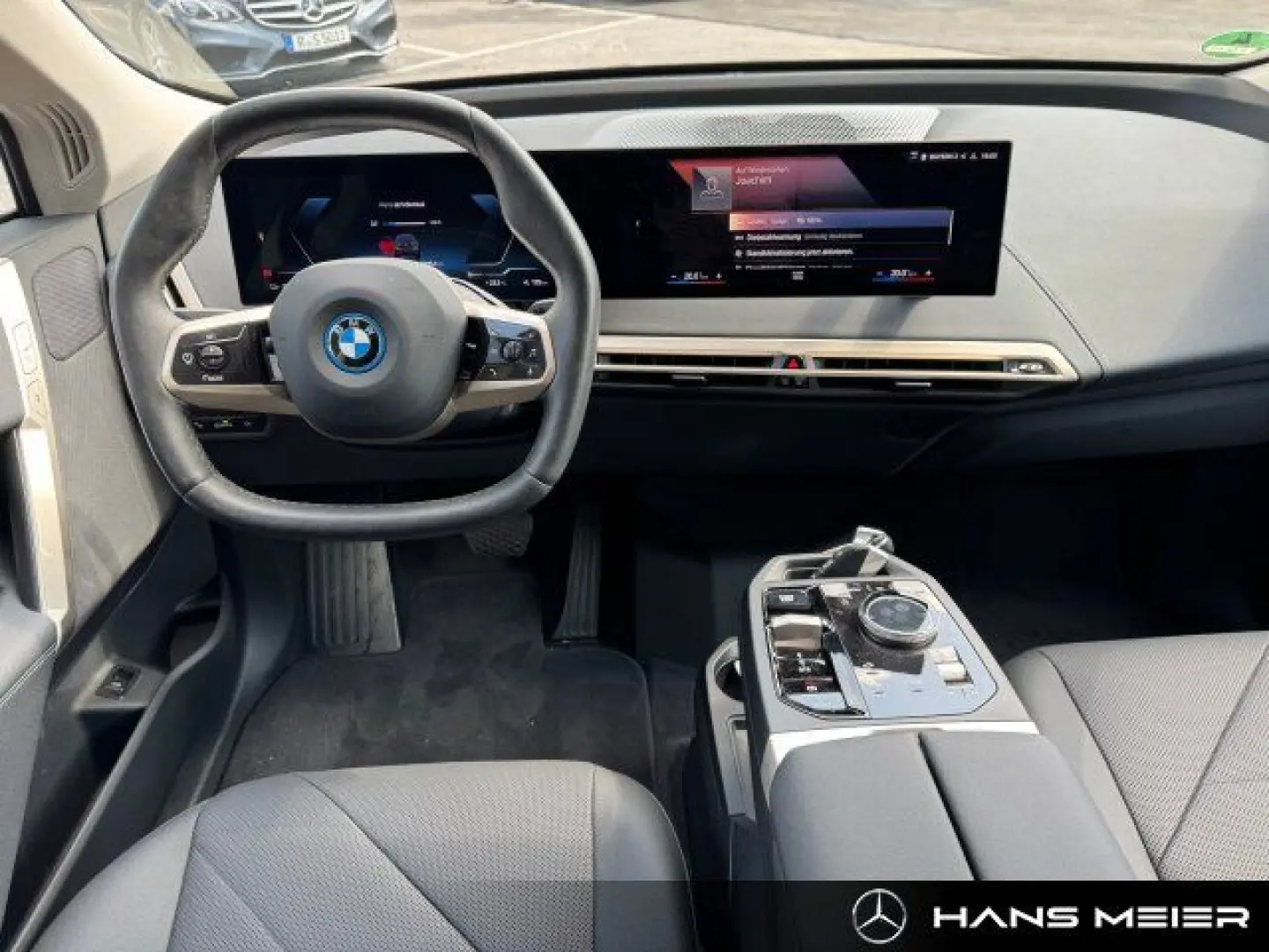 iX50 xDrive Totwinkel Curved-Display Kamera LED