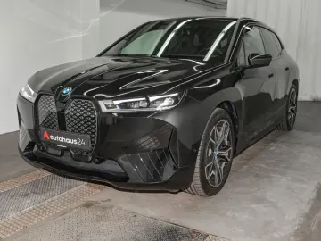 iX xDrive50 Laser|Pano|AHK|360°|B&W