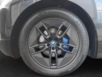 iX xDrive50 PanoSkyLounge|Head-Up|DrivingAss.