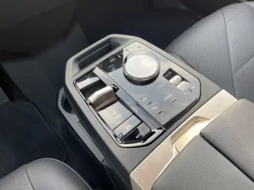 iX xDrive50 PanoSkyLounge|Head-Up|DrivingAss.