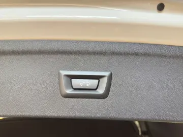 iX 50 xDrive RFK Temp. 4-Z SHZ KZU H&K SoftClose