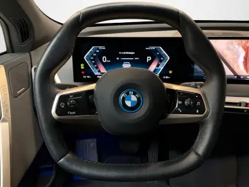 BMW iX50 xDrive Sport ACC LASER PANO 360°