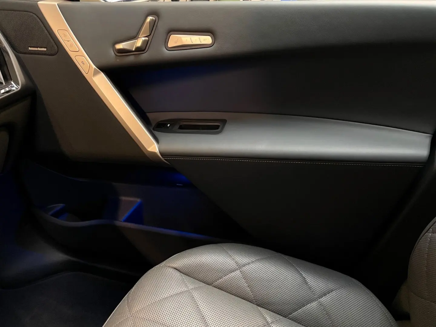 BMW iX50 xDrive Sport ACC LASER PANO 360°