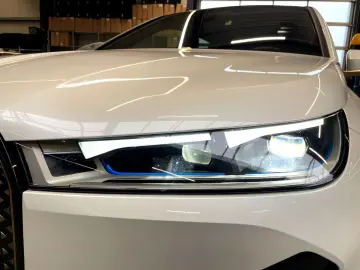 BMW iX50 xDrive Sport ACC LASER PANO 360°