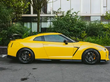Nissan GT-R Prestige Edition