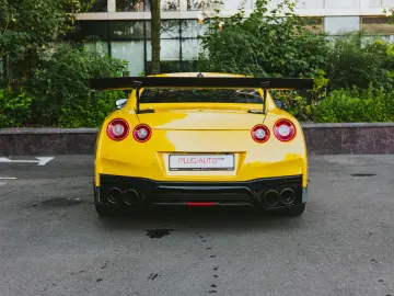 Nissan GT-R Prestige Edition