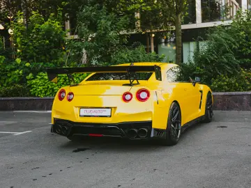 Nissan GT-R Prestige Edition