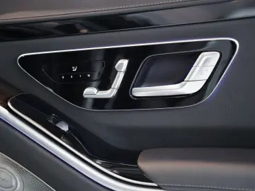 S 580 4M AMG *1.H *21 *Pano *LUFT *BURM *Memory