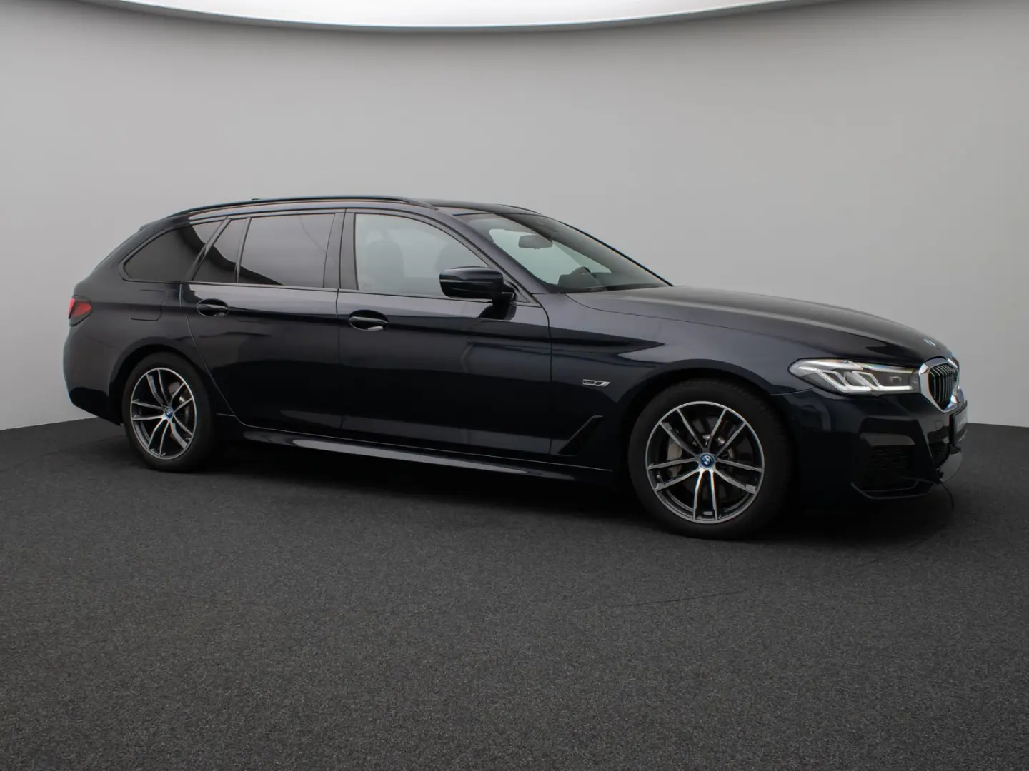 530e M Sport Panorama Kamera DAB HiFi Alarm LED