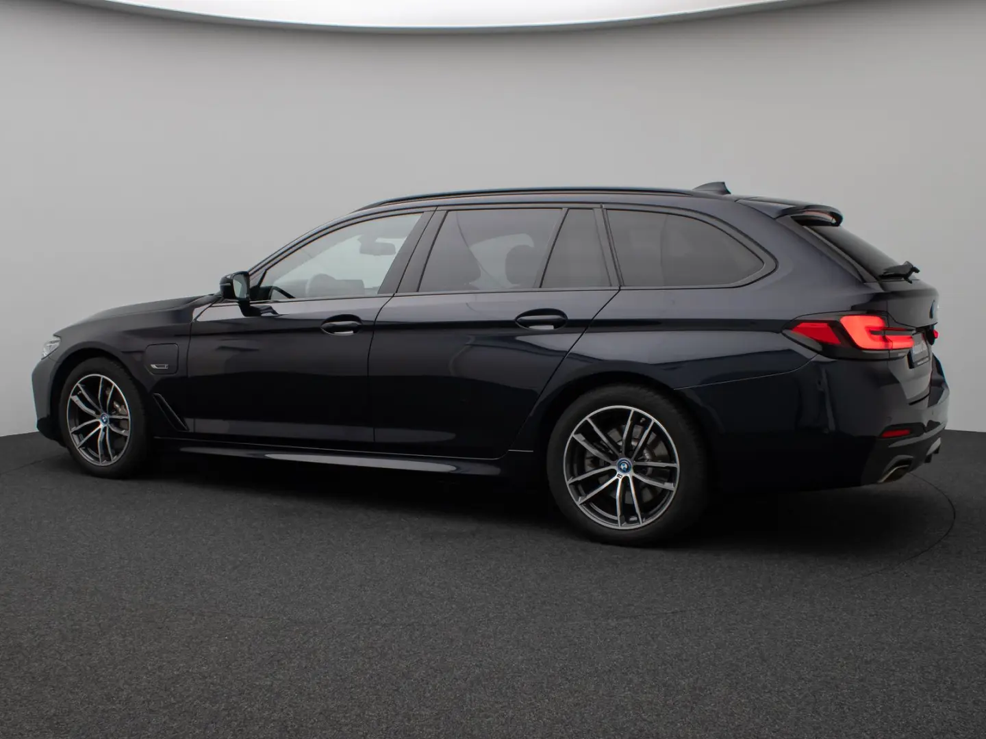 530e M Sport Panorama Kamera DAB HiFi Alarm LED