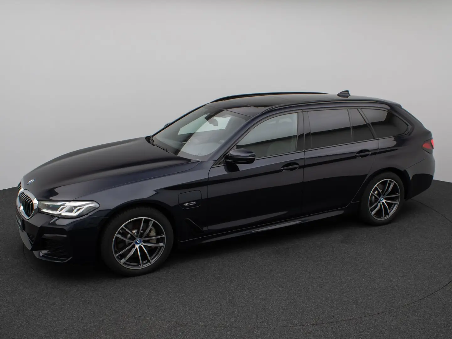 530e M Sport Panorama Kamera DAB HiFi Alarm LED