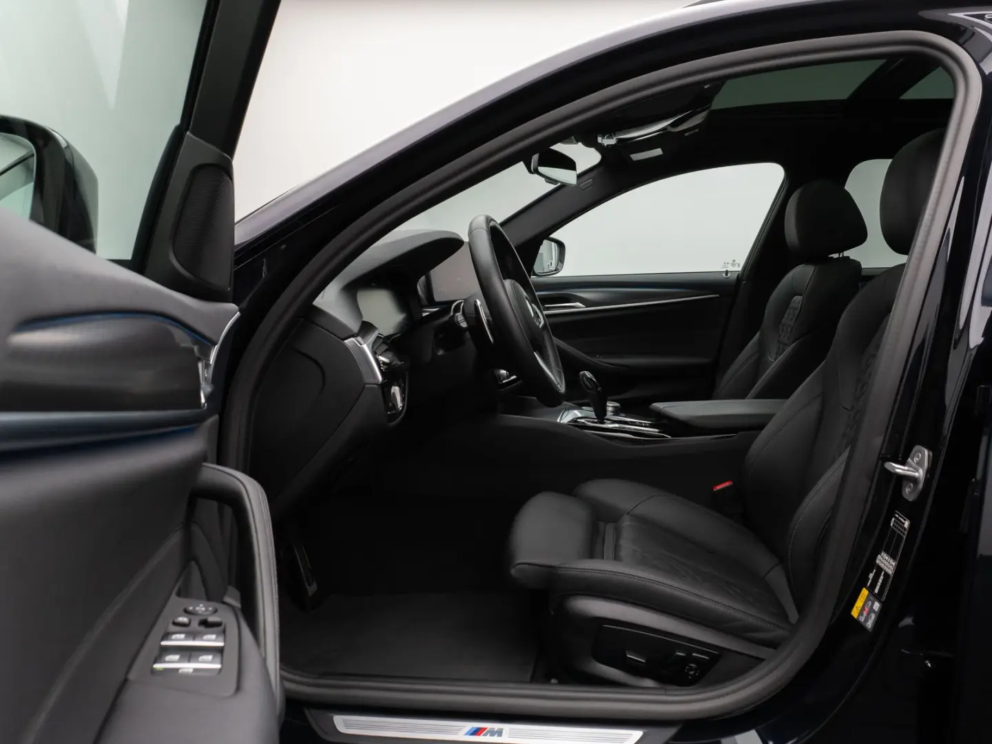 530e M Sport Panorama Kamera DAB HiFi Alarm LED