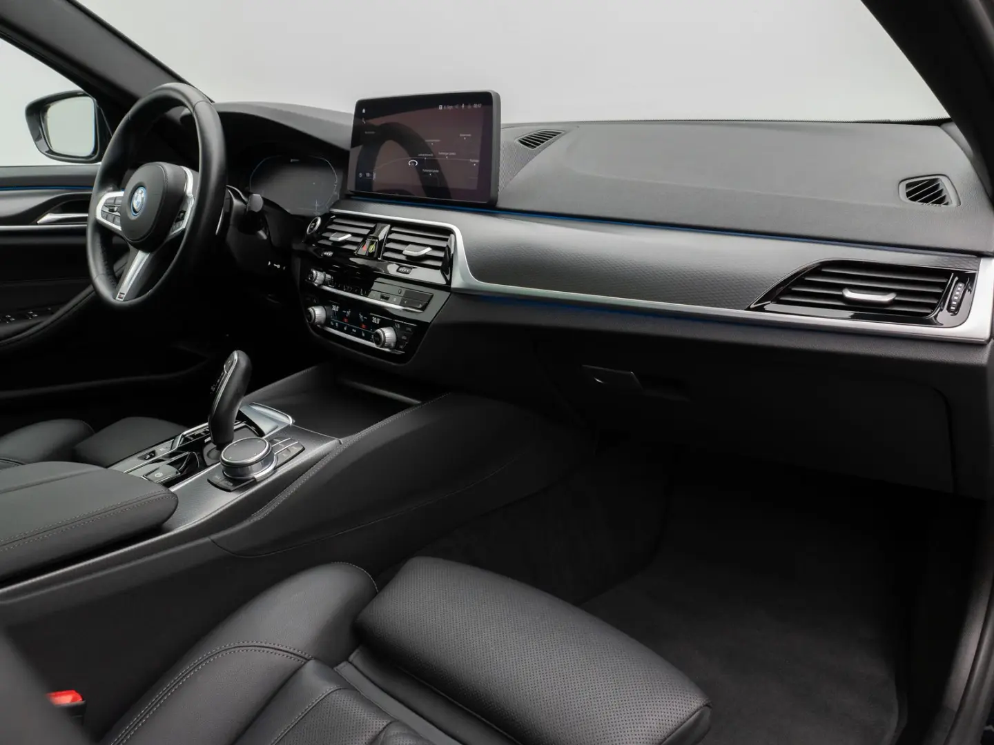 530e M Sport Panorama Kamera DAB HiFi Alarm LED