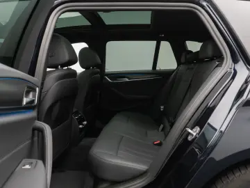 530e M Sport Panorama Kamera DAB HiFi Alarm LED