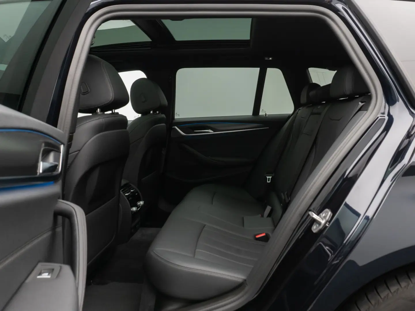 530e M Sport Panorama Kamera DAB HiFi Alarm LED