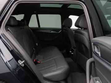 530e M Sport Panorama Kamera DAB HiFi Alarm LED