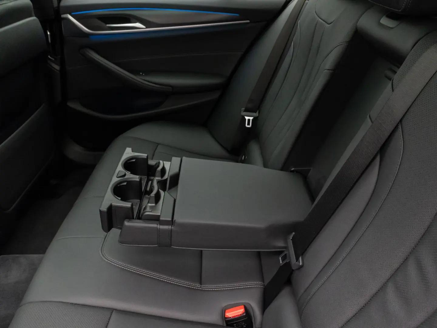 530e M Sport Panorama Kamera DAB HiFi Alarm LED