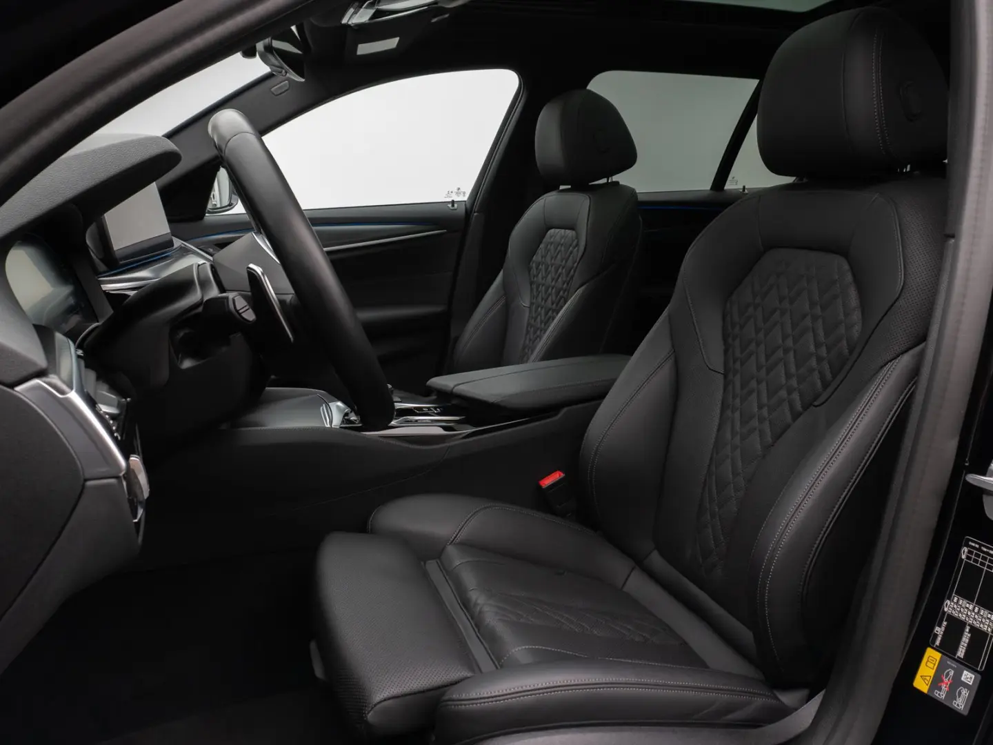 530e M Sport Panorama Kamera DAB HiFi Alarm LED
