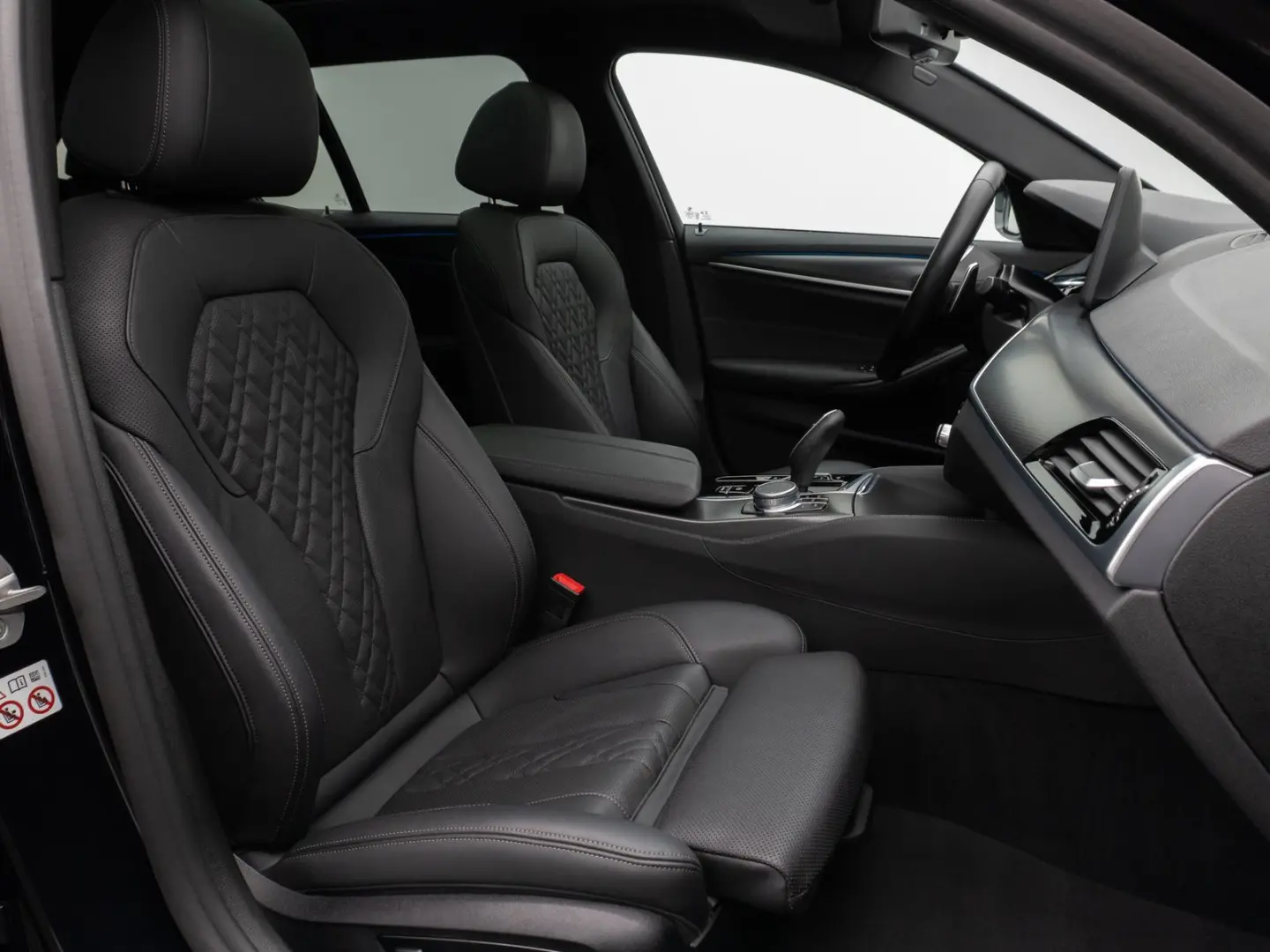 530e M Sport Panorama Kamera DAB HiFi Alarm LED
