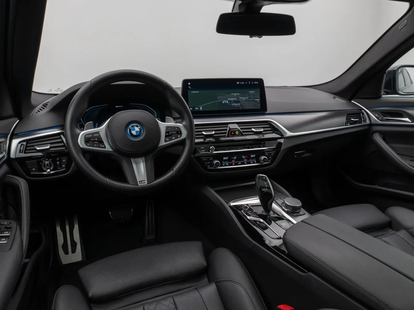 530e M Sport Panorama Kamera DAB HiFi Alarm LED