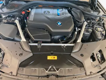 530e Touring M Sportpaket Head-Up HiFi DAB WLAN