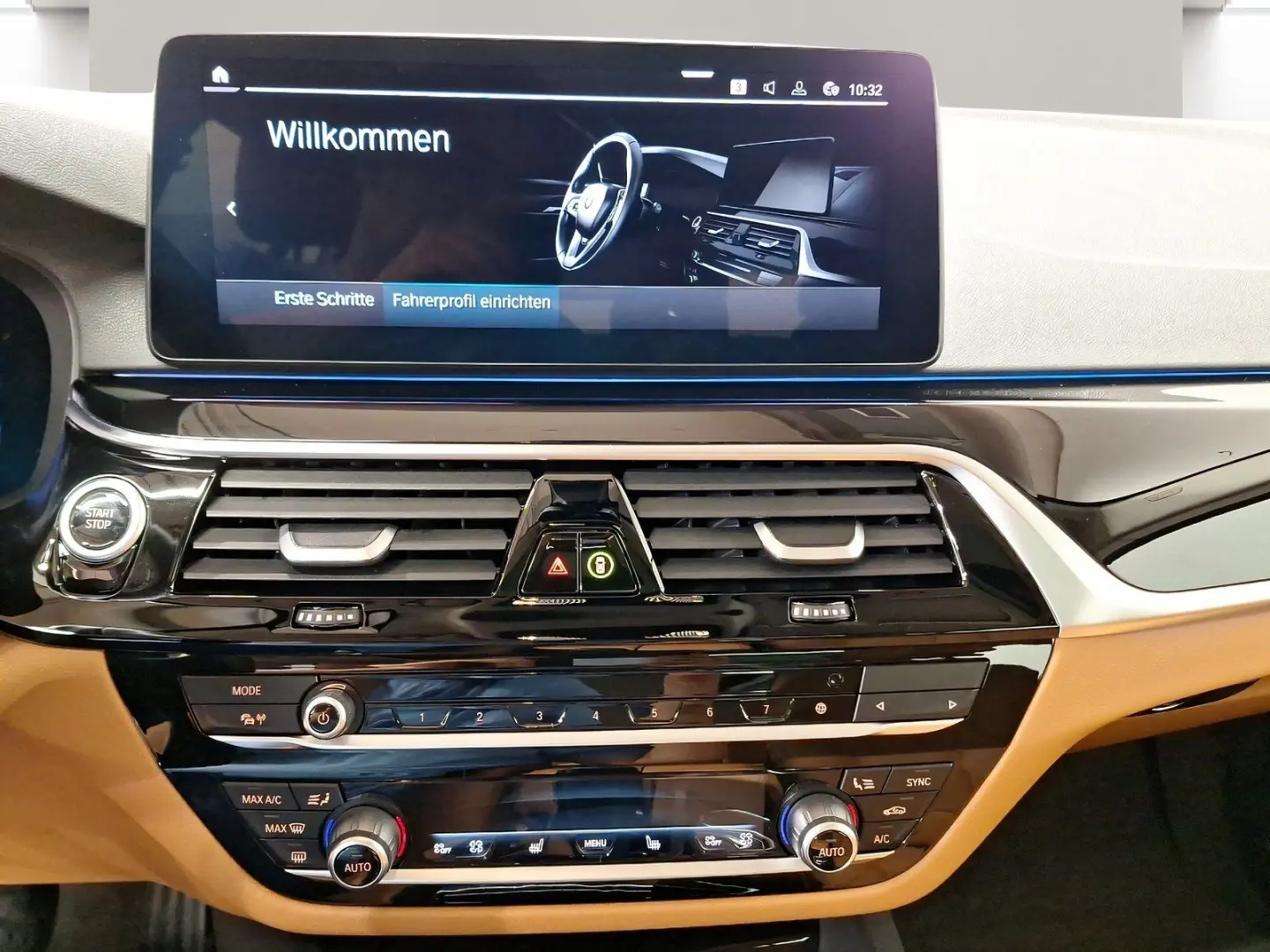 530e Touring AHK Harman/K LiveCockpitProf Laser