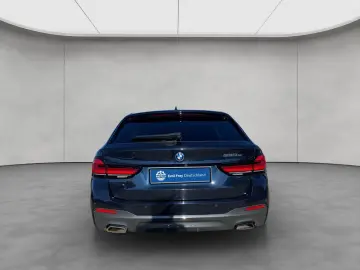 530e Touring Aut. M-SPORTPAKET PANO LEDER HEADUP